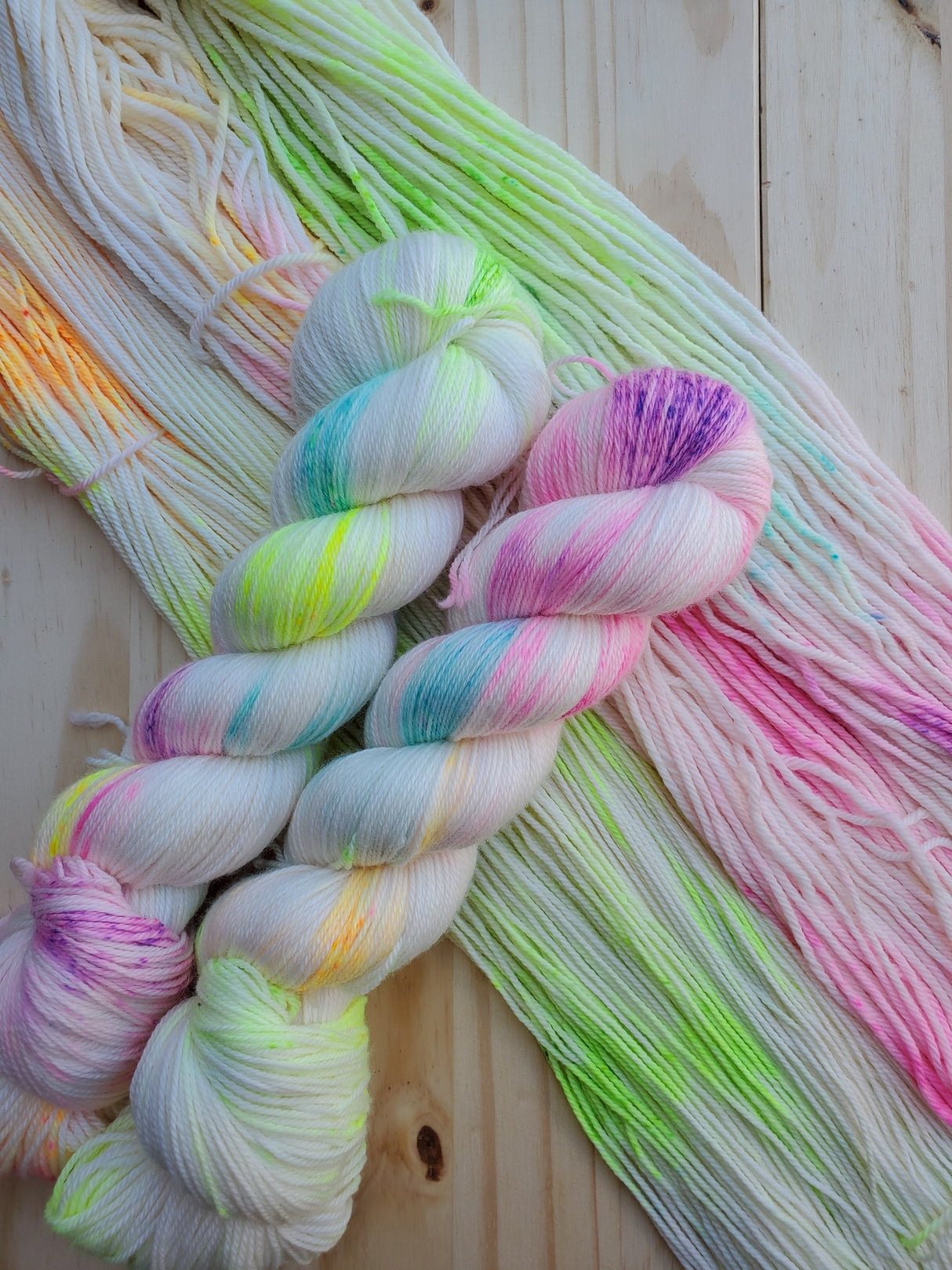 It's So Fluffy, I'm Gonna Dye! - Yarn