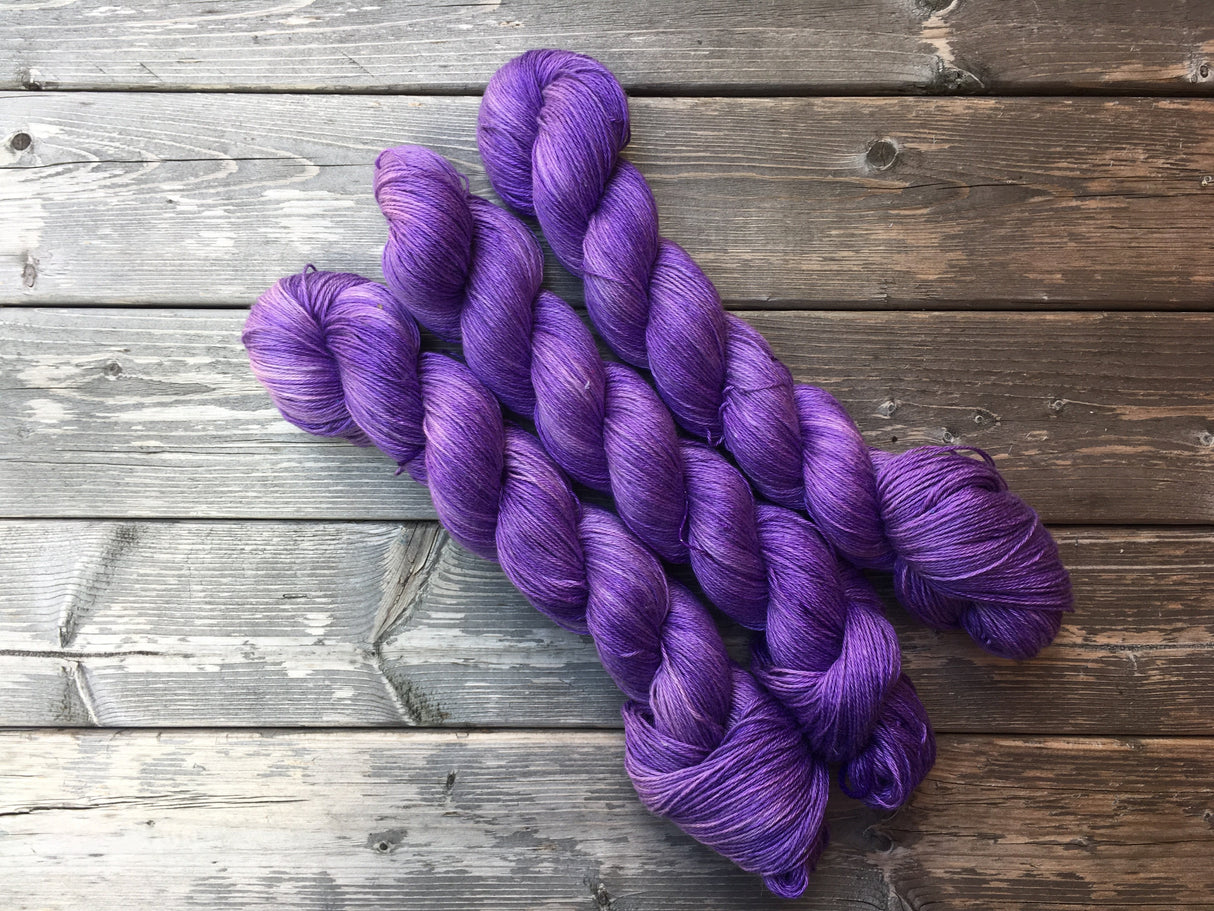 Sex & Violets - Yarn