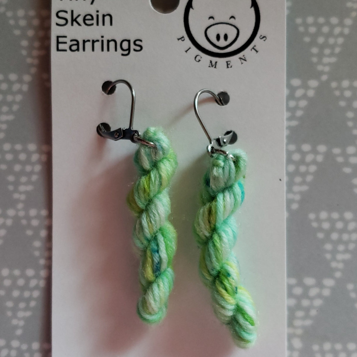 Public Cervix Announcement - Accessories